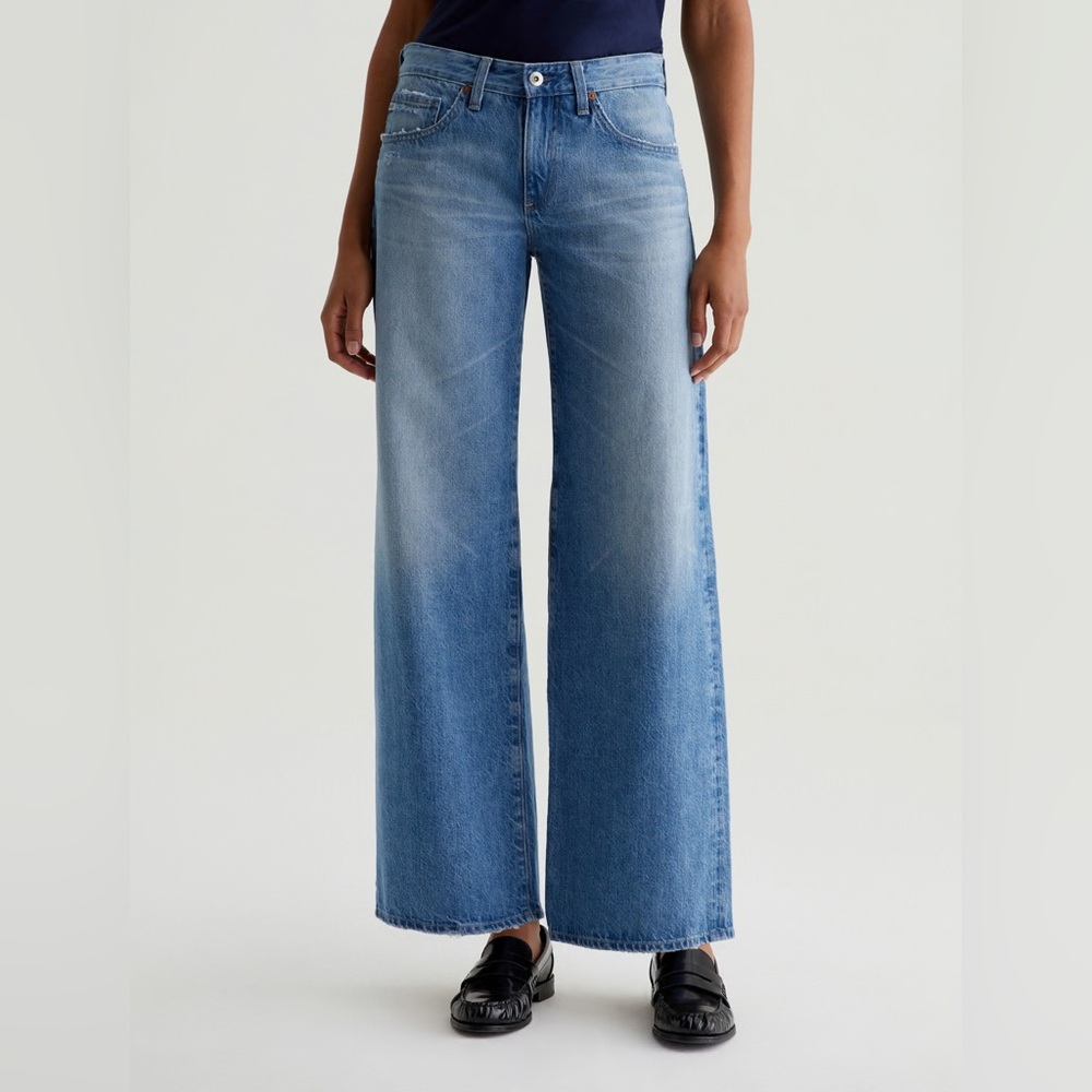 Ag Jeans Adriano Goldschmied  Adria Low-Rise Wide Leg 
Size 27